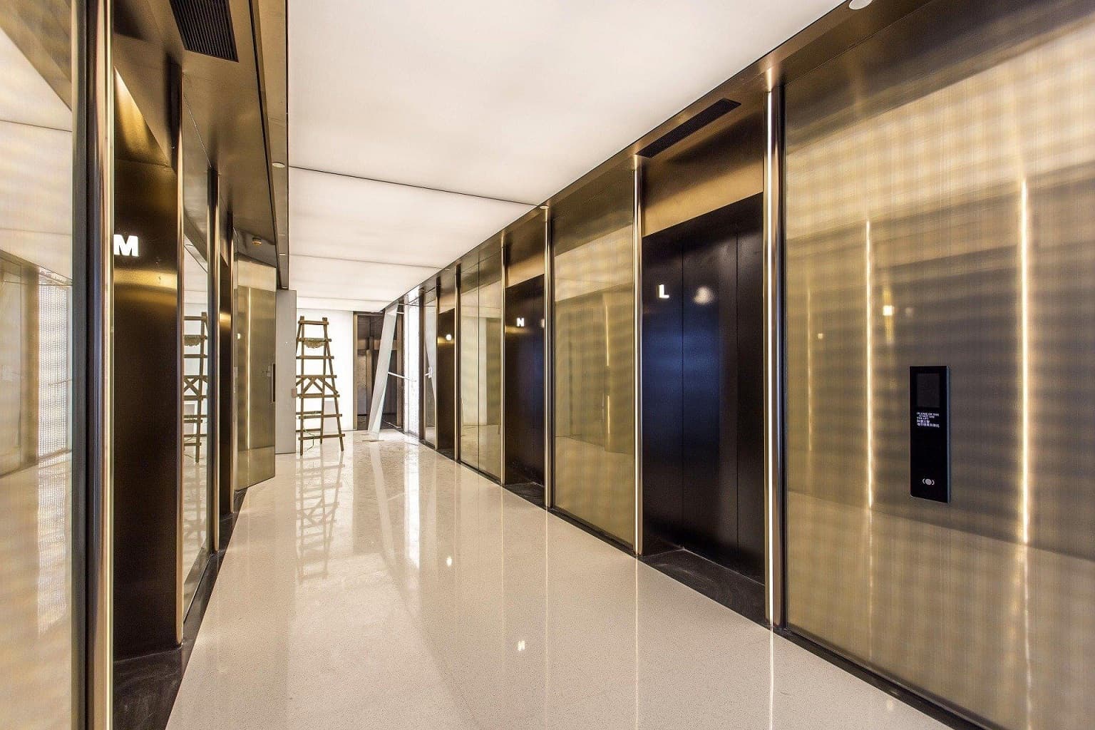 电梯厅